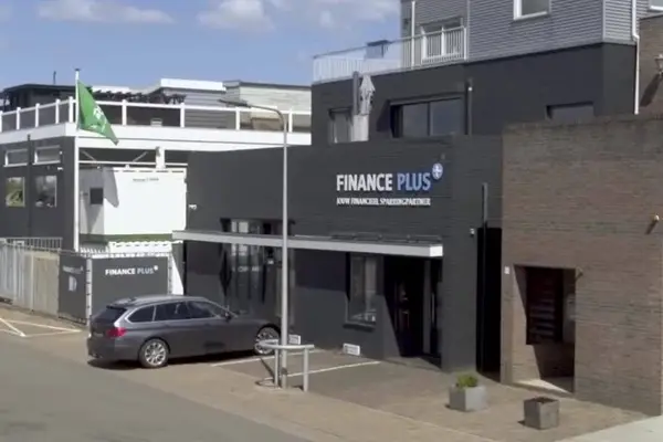 Foto van Finance Plus