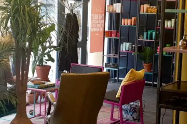Foto van Kinki Kappers Almere