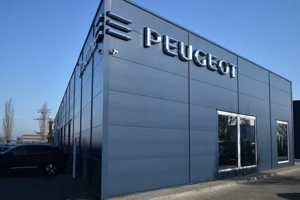 Foto van Louwman Peugeot
