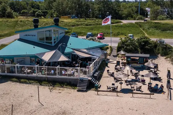 Foto van Strandpaviljoen Jeanzz