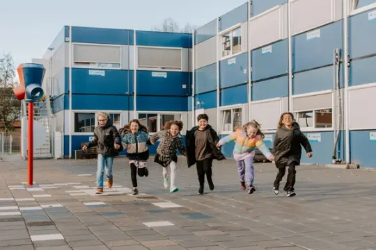 Logo van Basisschool Tweemaster-Kameleon