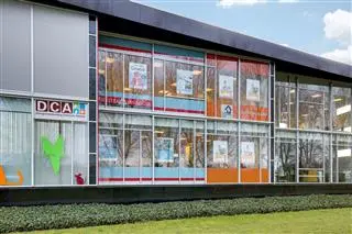 Logo van Hoekstra & van Eck Makelaars Almere