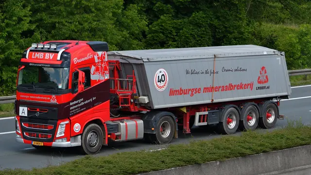 Logo van Limburgse Mineraalbrekerij