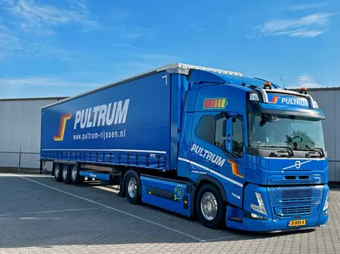 Logo van Pultrum Exceptioneel in Transport en Logistiek