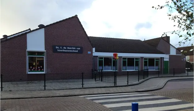 Logo van Basisschool Voorthuysen