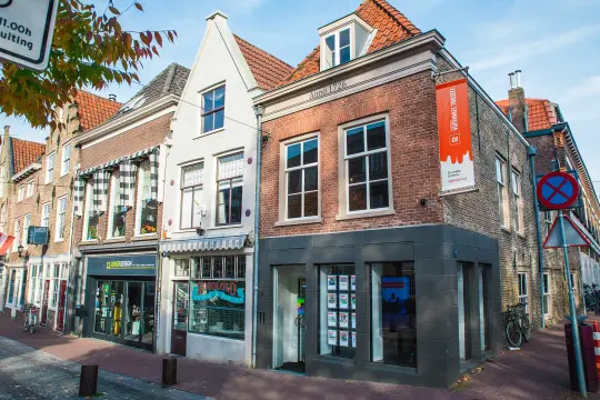Logo van Vijfvinkel Trossèl Makelaars